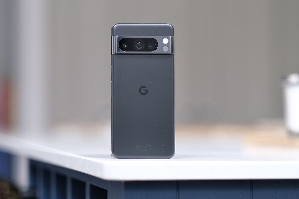 سعر ومواصفات هاتف Google Pixel 8 Pro - أفضل موبايل حرفياً مقابل السعر في 2023 بدون تفكير 7 سعر ومواصفات هاتف Google Pixel 8 Pro – أفضل موبايل حرفياً مقابل السعر في 2023 بدون تفكير