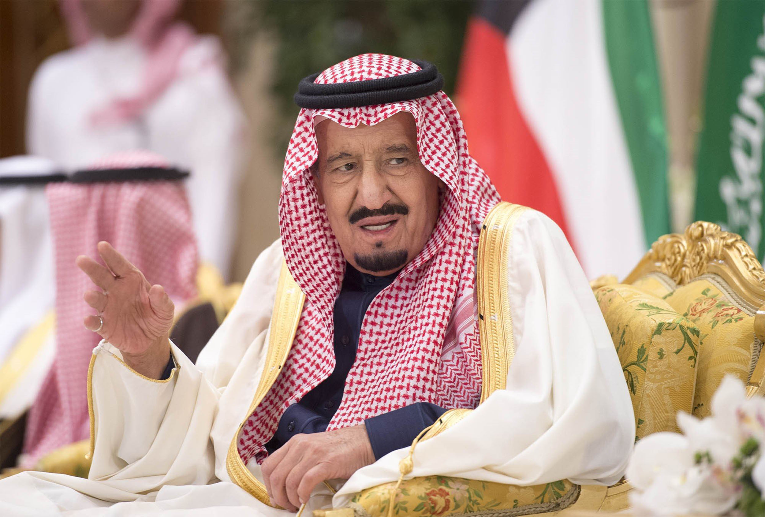 واتساب الديوان الملكي لطلب مساعدة عاجلة مالية وعلاجية من خادم الحرمين الشريفين