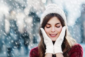 وداعًا لمشاكل البشرة في الشتاء.. أقوى الوصفات السحرية لترطيب ونضارة البشرة لتستعيدي جمالك في أسرع وقت
