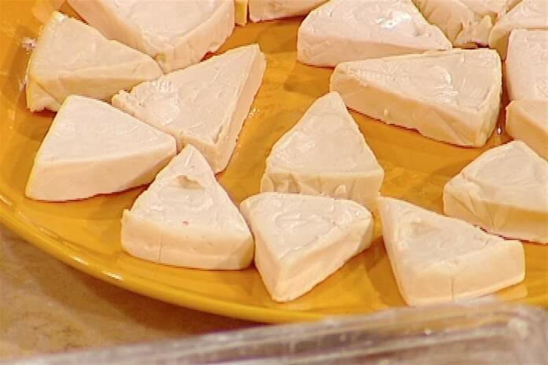 ب2 كوب حليب أصنعي الجبنة المثلثات بكل أسرارها وتكاتها وبطريقة صحية ألذ من الجاهزة 5 ب2 كوب حليب أصنعي الجبنة المثلثات بكل أسرارها وتكاتها وبطريقة صحية ألذ من الجاهزة