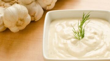 47 104002 garlic sauce different recipes 700x400