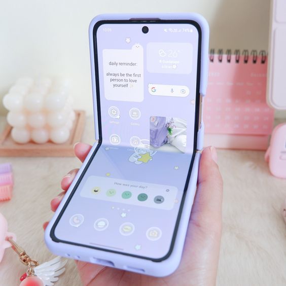 مراجعة شاملة لمواصفات لموبايل سامسونج الأغنياء Samsung Galaxy Z Flip 5 5 مراجعة شاملة لمواصفات لموبايل سامسونج الأغنياء Samsung Galaxy Z Flip 5