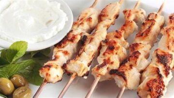 بنص كيلو صدور فراخ هتعملي احلي شيش طاووق في البيت بمكونات إقتصادية وسهل التحضير