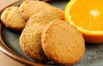 اعملي بسكويت البرتقال المقرمش بخطوات سهلة وبسيطة