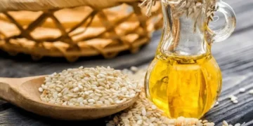 سر جمال المرأة..وصفات زيت السمسم للعناية بكل مشاكل البشرة