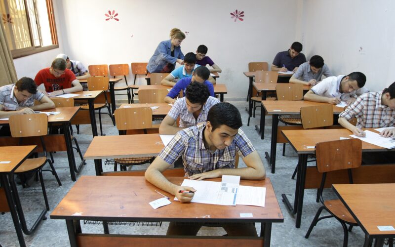 المدارس تبدأ استلام استمارة الثانوية العامة 2025 من الطلاب.. رابط وخطوات التسجيل