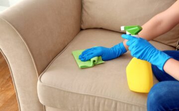على الناشف.. تنظيف الكنب بخلطة روعة مهما كانت الاوساخ والبقع هترجع كأنه جديد