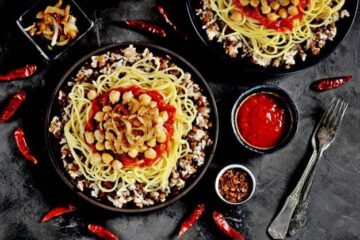 جربيها وهتدعيلي!!.. طريقة عمل “الكشري المصري” زي المحلات 100% بطعم خيالي والسر في الدقة!