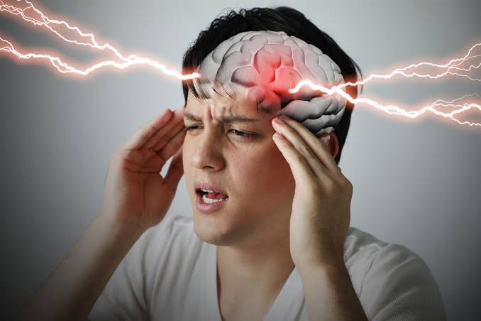 قلل ملح ودهون!!.. روشتة مجانية لتجنب الإصابة بالسكتة الدماغية يكشف عنها أشهر الأطباء!!