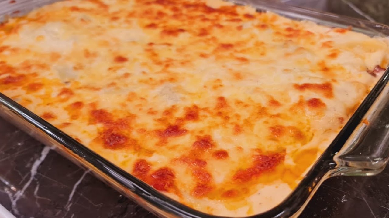 طريقة عمل صينية البطاطس والدجاج بالبشاميل بمذاق مميز 5 طريقة عمل صينية البطاطس والدجاج بالبشاميل بمذاق مميز