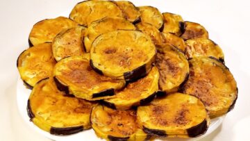 طريقة عمل الباذنجان المقلي بدون ما يشرب زيت كتير وبطعم شهي ولذيذ
