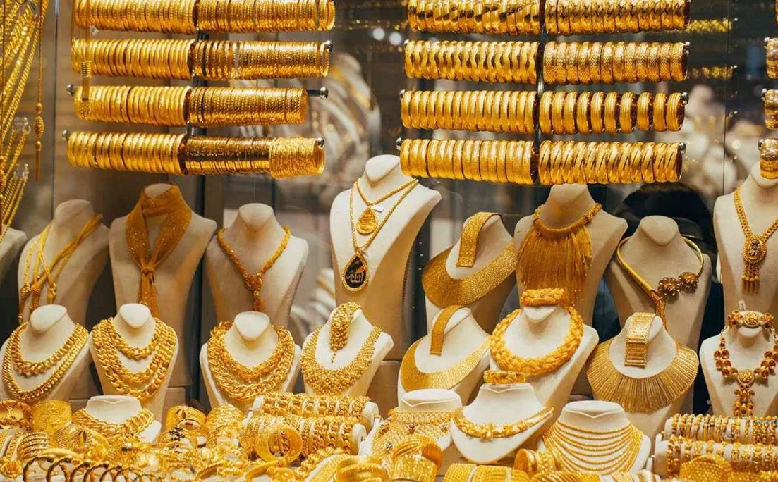 بعد تخطي الجرام 3000 جنيه.. أسعار الذهب اليوم الأربعاء 15 نوفمبر في الصاغة| أعرف عيار 21 بكام 5 بعد تخطي الجرام 3000 جنيه.. أسعار الذهب اليوم الأربعاء 15 نوفمبر في الصاغة| أعرف عيار 21 بكام