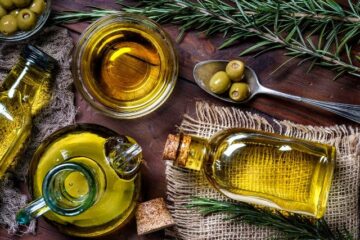 علشان ميتضحكش عليك.. تعرف على 4 طرق للتفريق بين زيت الزيتون الأصلي والمغشوش لمحاربة غش التجار!