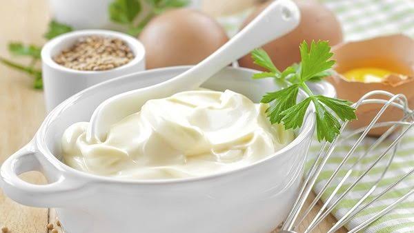 بثلاث فصوص ثوم.. طريقة عمل الثومية على الطريقة السورية الأصلية 5 بثلاث فصوص ثوم.. طريقة عمل الثومية على الطريقة السورية الأصلية
