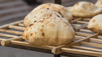 الخبز المدعم لغير حاملي البطاقات التموينية