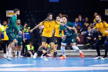 ماهي القنوات الناقلة لمباراة الخليج والعربي اليوم في نهائي كأس آسيا لكرة اليد 2023