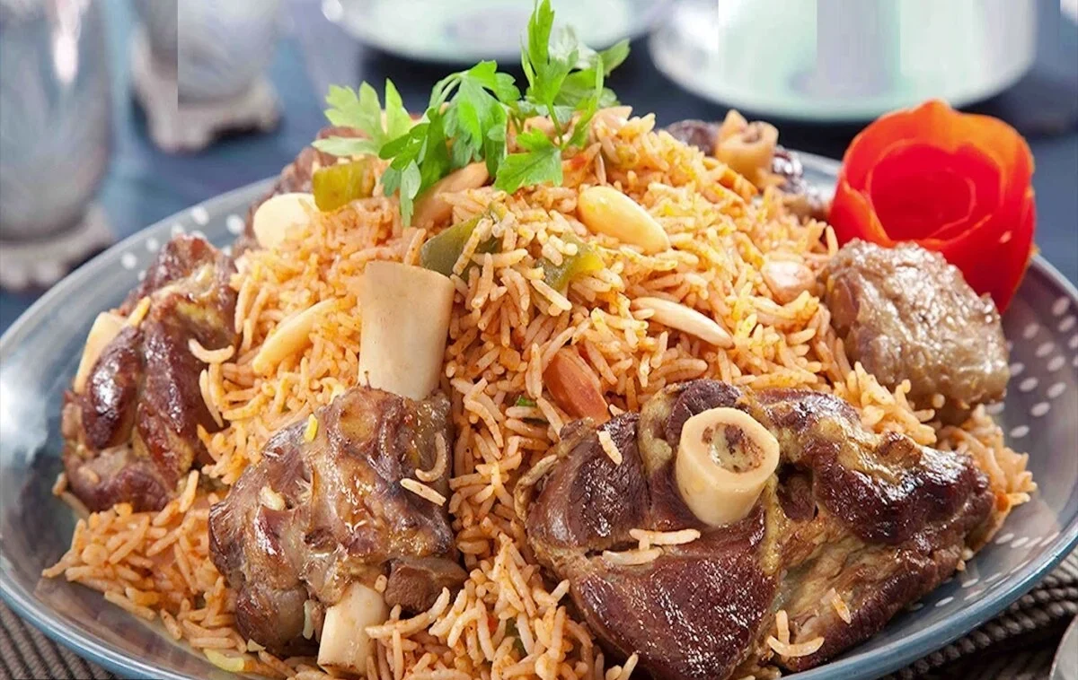 على أصولها.. طريقة عمل الكبسة السعودية باللحم بطعم لا يقاوم 9 على أصولها.. طريقة عمل الكبسة السعودية باللحم بطعم لا يقاوم