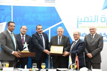 تكريم الفائزين بجائزة التميز الداخلي من قبل القابضة لمياه الشرب والصرف الصحي