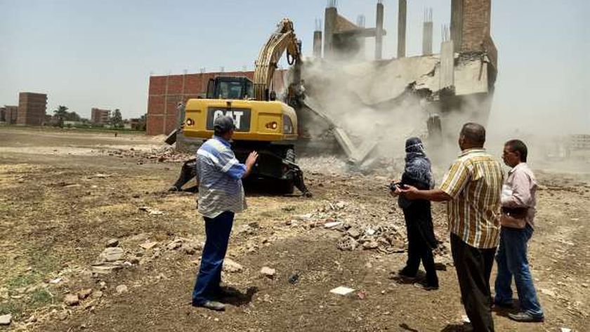 "لو منهم هتبقى قفلت في وشك".. حالات رفض التصالح في مخالفات البناء وفق القانون الجديد 2 “لو منهم هتبقى قفلت في وشك”.. حالات رفض التصالح في مخالفات البناء وفق القانون الجديد