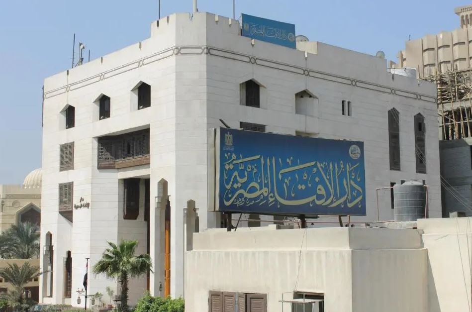 الإفتاء توضح حكم لبس الرجال خاتم من الذهب الأبيض 2 الإفتاء توضح حكم لبس الرجال خاتم من الذهب الأبيض