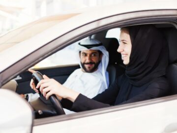 جهزي ورقك وتعالي.. شروط إستخراج رخصة القيادة للنساء 1445 والمستندات المطلوبة وحجز موعد الرخصة