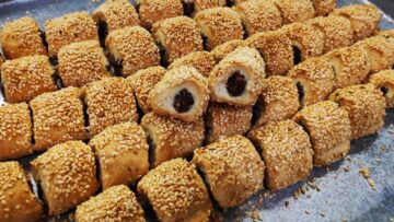 لإفطار مغذي وشهي.. طريقة عمل قراقيش بالعجوة في المنزل