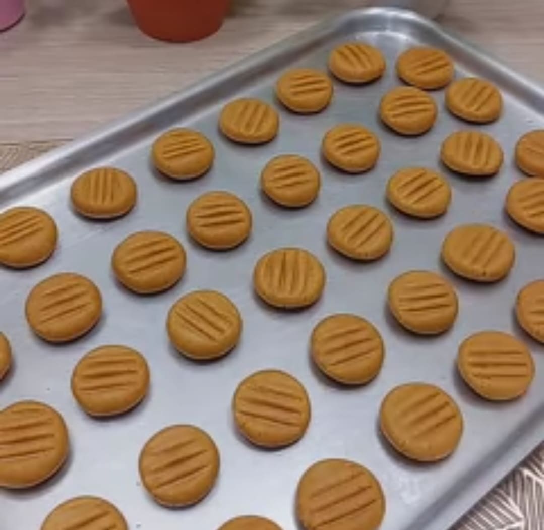 طريقة عمل بسكويت القرفة السريع بطعمه المميز 5 طريقة عمل بسكويت القرفة السريع بطعمه المميز