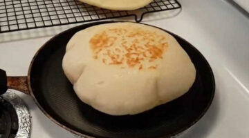طريقة عمل خبز الطاسة 1
