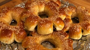 طريقة عمل خبز العجوة الصحي بطعم حكاية مثل المخابز