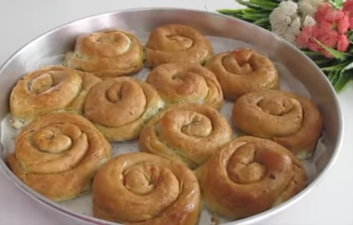 فطائر الجبن والبقدونس سهلة وسريعة وبدون خميرة 5 فطائر الجبن والبقدونس سهلة وسريعة وبدون خميرة
