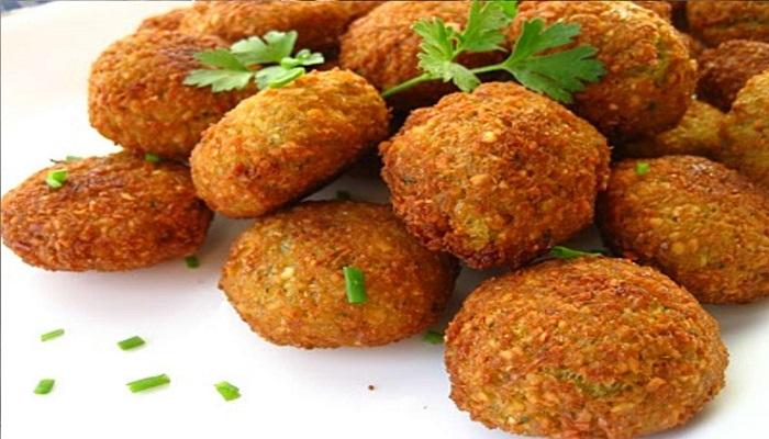 أنجح وصفة لعمل فلافل الحمص بخطوات سهلة مع ألذ صوص طحينة 5 أنجح وصفة لعمل فلافل الحمص بخطوات سهلة مع ألذ صوص طحينة