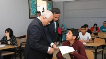 عالم المال الغياب المدرسي