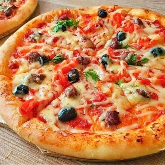 بيتزا بعجينة القطنية الذهبية خفيفة ناجحة جداً بدون منافس