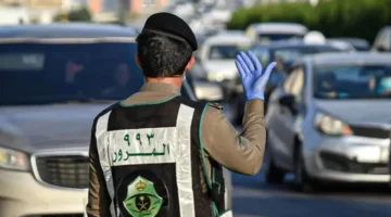عقوبة عدم استخدام إشارة الالتفاف قبل تغيير المسار1