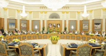 مجلس الوزراء السعودي يُحدد ضوابط العمل خارج وقت الدوام الرسمي