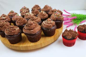 بكوب واحد من الدقيق هتعملي أحلى وأسرع حلوى الكب كيك الشهية.. مش هياخد دقائق