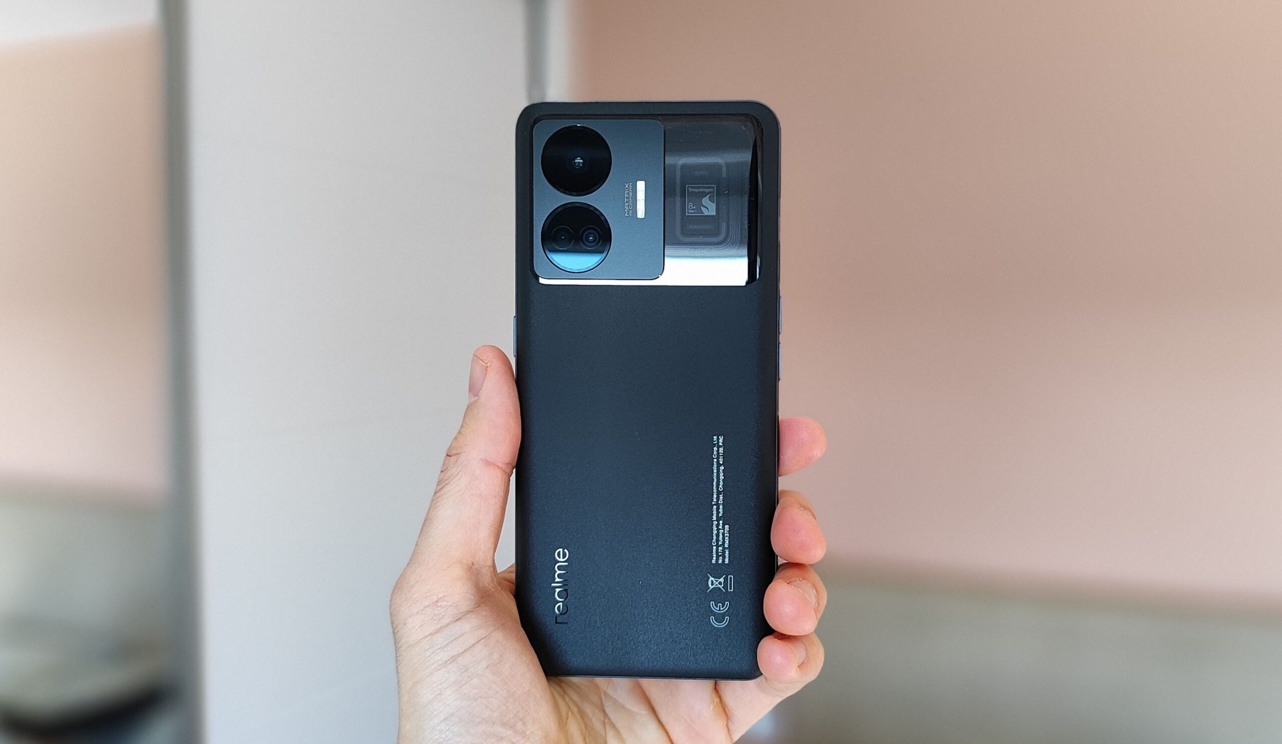 سعر ومواصفات هاتف Realme GT3 7 سعر ومواصفات هاتف Realme GT3