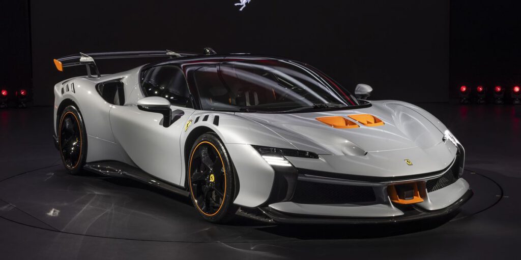 "Ferrari" إس أف تسعين الوحش الإيطالي الجديد في السباقات السيارات 2024 4 “Ferrari” إس أف تسعين الوحش الإيطالي الجديد في السباقات السيارات 2024