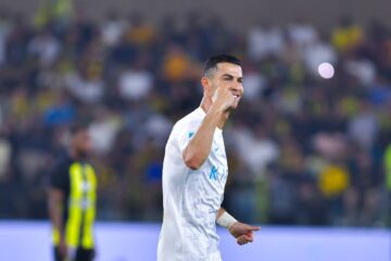النصر السعودي بقيادة رونالدو يسحق اتحاد جدة بخمسة أهداف مقابل هدفين في الدوري السعودي للمحترفين