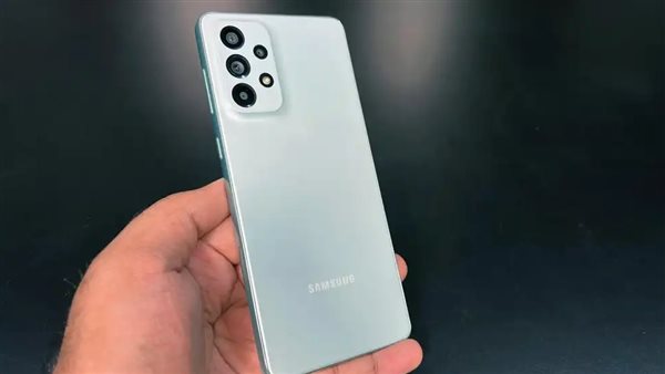 سامسونج جالاكسي A73 5G: الهاتف الذي يجمع بين الفخامة والسرعة والتوفير في عام 2023 5 سامسونج جالاكسي A73 5G: الهاتف الذي يجمع بين الفخامة والسرعة والتوفير في عام 2023