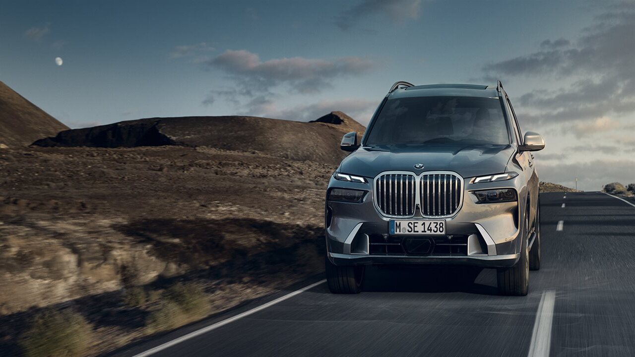 صور سيارة بي إم دبليو X7 2024 أقوي سيارات الدفع الرباعي سعر سيارة BMW X7 2024 بالأسواق العالمية 5 صور سيارة بي إم دبليو X7 2024 أقوي سيارات الدفع الرباعي سعر سيارة BMW X7 2024 بالأسواق العالمية