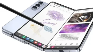 Samsung Galaxy Z Flip5: الهاتف القابل للطي الذي يجمع بين الأناقة والقوة والبطارية العملاقة!