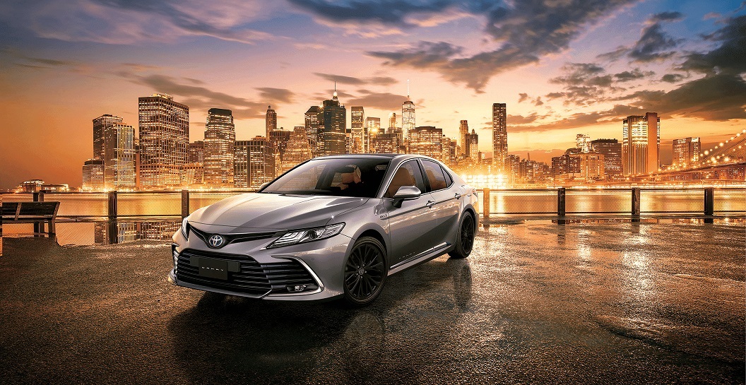 مواصفات سيارة تويوتا كامري 2024 Toyota Camry ذات الأداء المميز بتصميم عصري ومحرك قوي