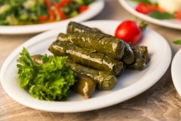 ورق عنب بصوص الليمون: وصفة صحية وشهية هترضي كل اللي في البيت مناسبة للرجيم