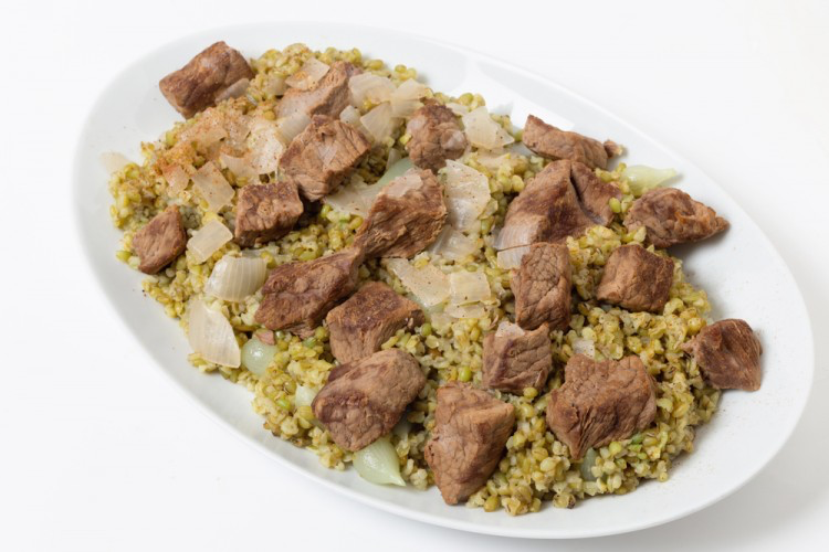 طريقة عمل طاجن اللحم بالفريك في المنزل بكل سهولة