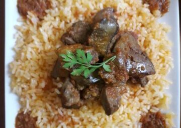 طريقة عمل الأرز بكبدة الدجاج بكل سهولة في المنزل