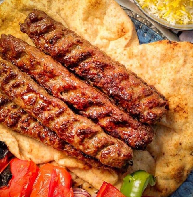 كفتة البرغل بطريقة الحاتي أكلة اقتصادية ولذيذة بكل أسرارها 10 كفتة البرغل بطريقة الحاتي أكلة اقتصادية ولذيذة بكل أسرارها