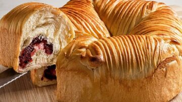 الحقي الترند واعمليها أول واحدة .. خبز لفة الصوف في 10 دقائق مفيش أجمل من كده