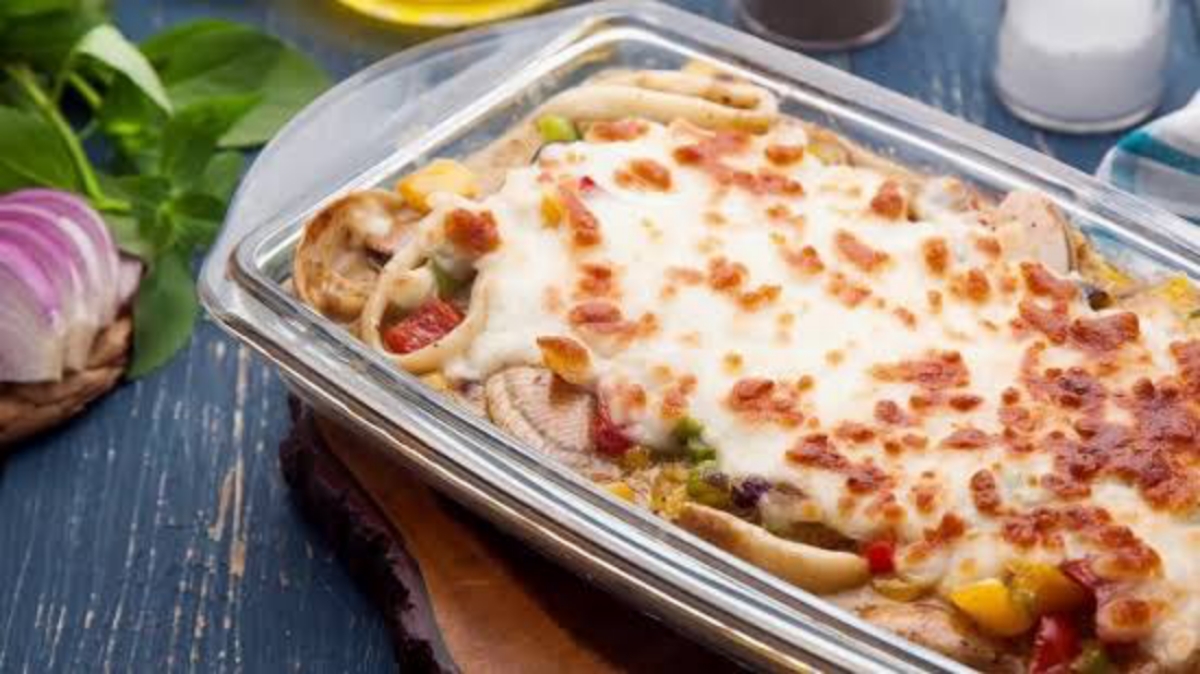 خطوة بخطوة.. طريقة عمل طاجن جمبري بالصوص الابيض مثل المطاعم بكل تكاتها وحركاتها
