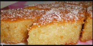 خطوة بخطوة.. طريقة عمل كيكة الروانى الهشة اللذيذة زي المحلات